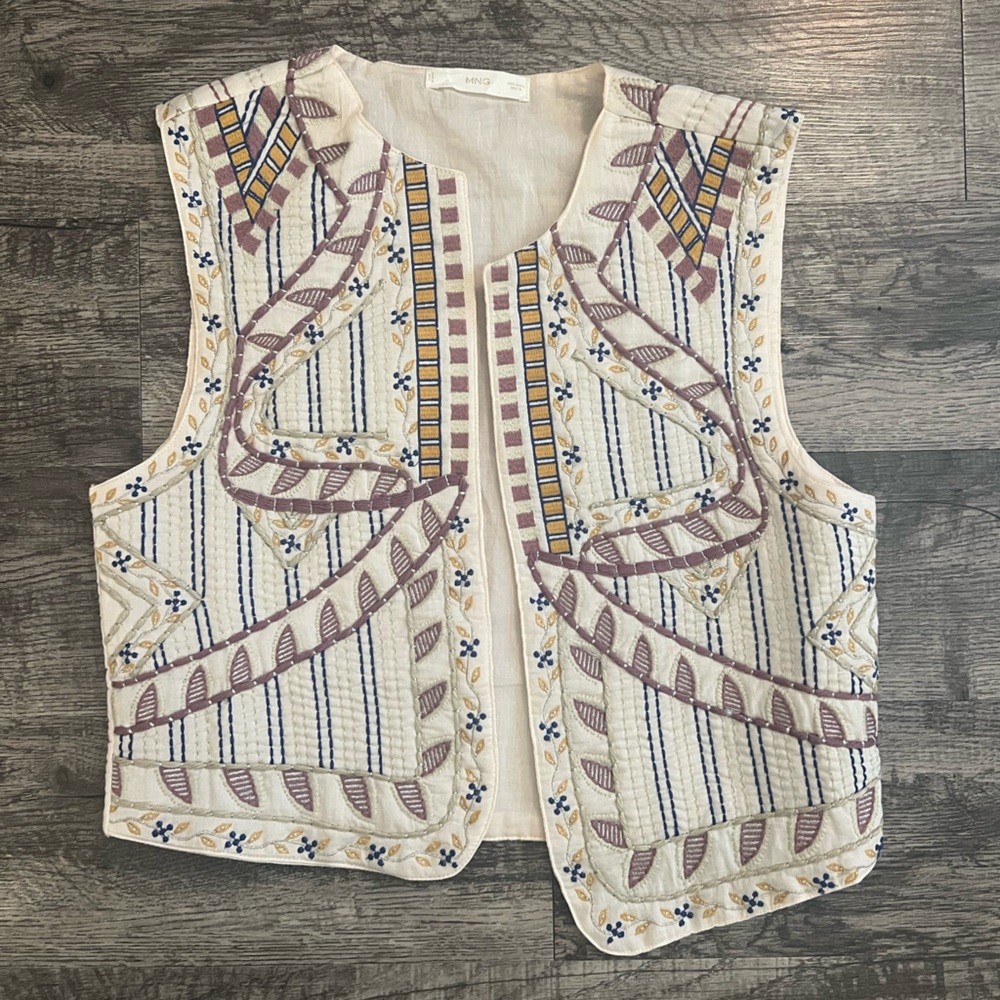 Embroidered Vest - Picture 2 of 3
